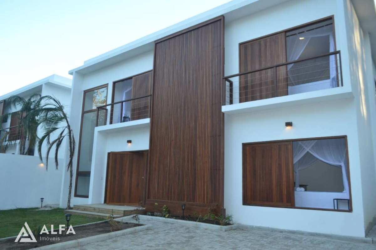 Casa com 4 Suítes, Piscina e Área Gourmet Próxima ao Quadrado em Trancoso - Alfa Imóveis