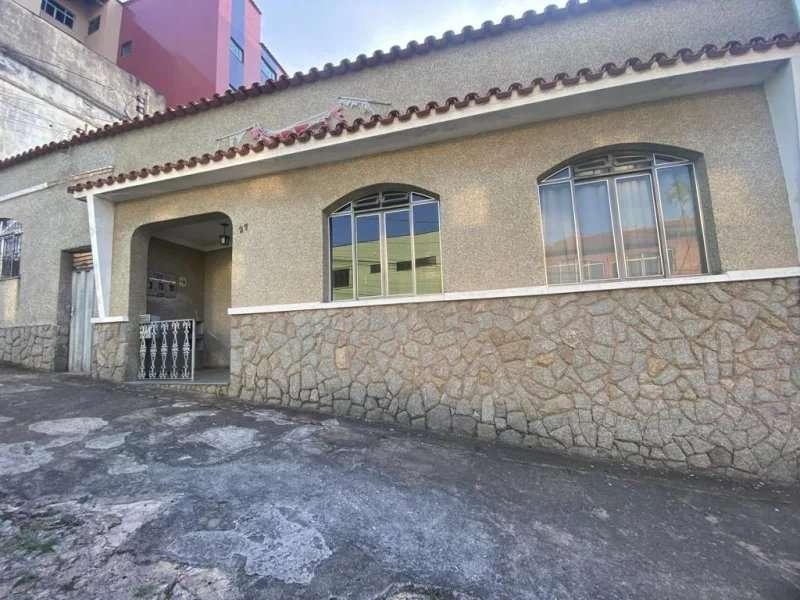 Casa à venda com 3 quartos - SAO SEBASTIAO,Barbacena