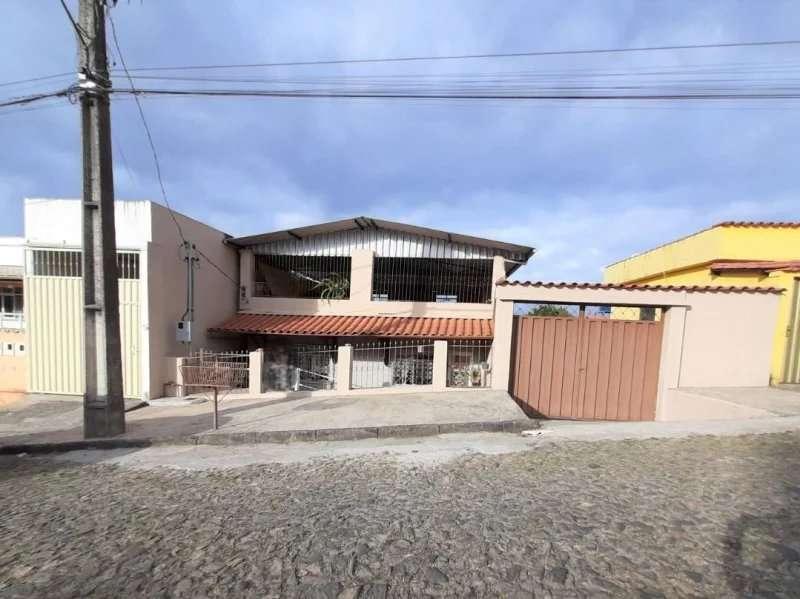 Casa à venda com 3 quartos, 53,76m² - São Pedro,Barbacena